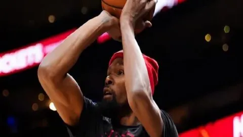 【NBA免费前瞻】火箭激战凯尔特人，总分预测大揭秘！🔥🏀